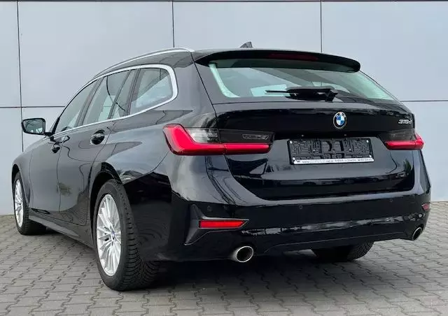 BMW Seria 3 318d Sport Line