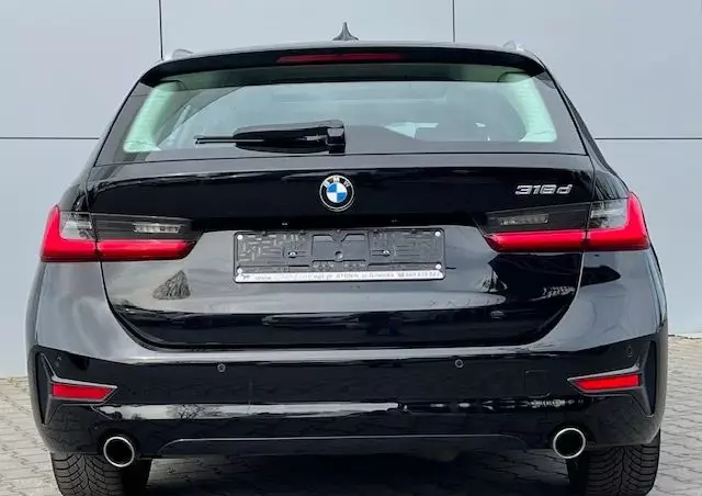 BMW Seria 3 318d Sport Line