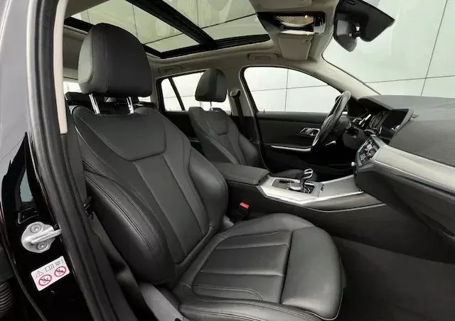 BMW Seria 3 318d Sport Line