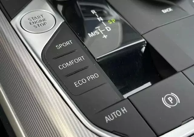 BMW Seria 3 318d Sport Line