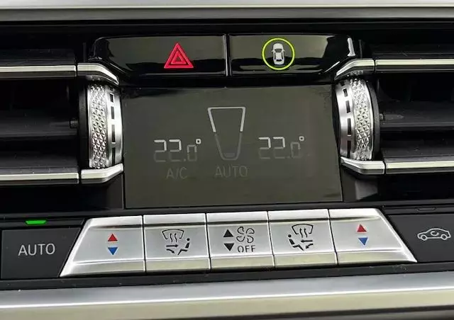 BMW Seria 3 318d Sport Line