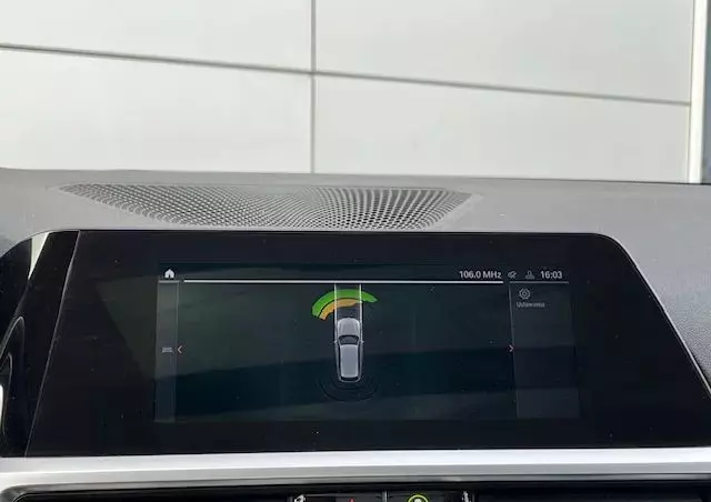 BMW Seria 3 318d Sport Line