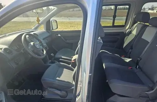 VOLKSWAGEN Caddy 