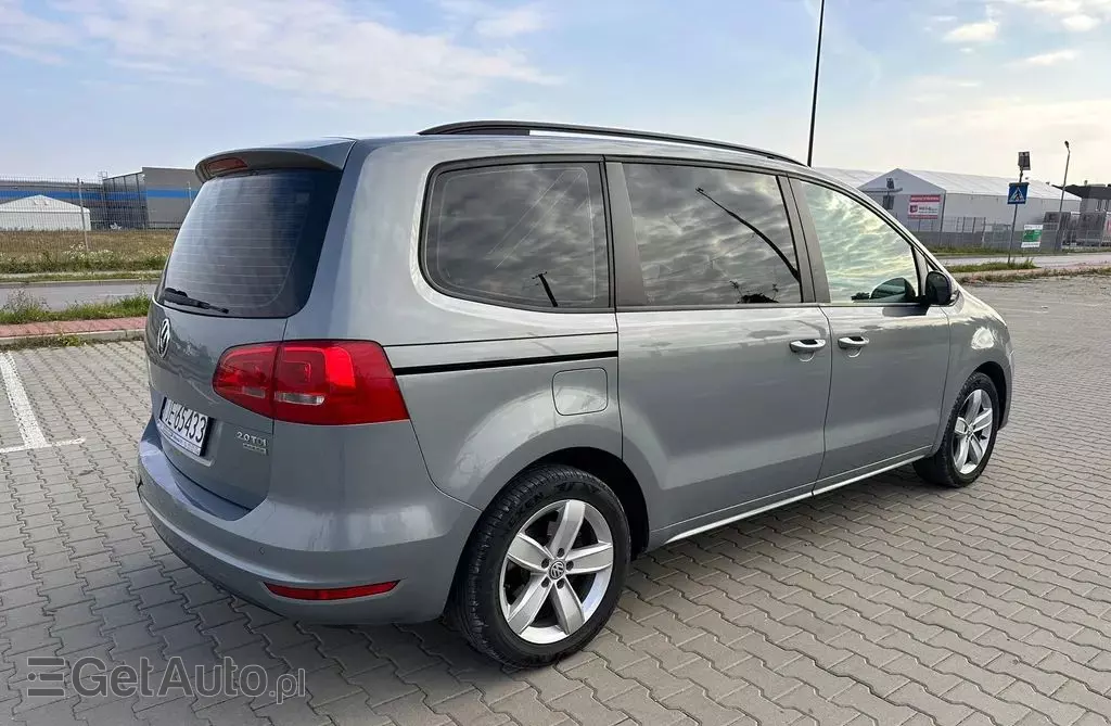VOLKSWAGEN Sharan 