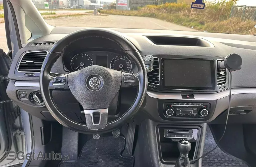 VOLKSWAGEN Sharan 
