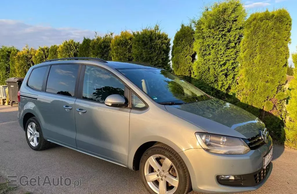 VOLKSWAGEN Sharan 