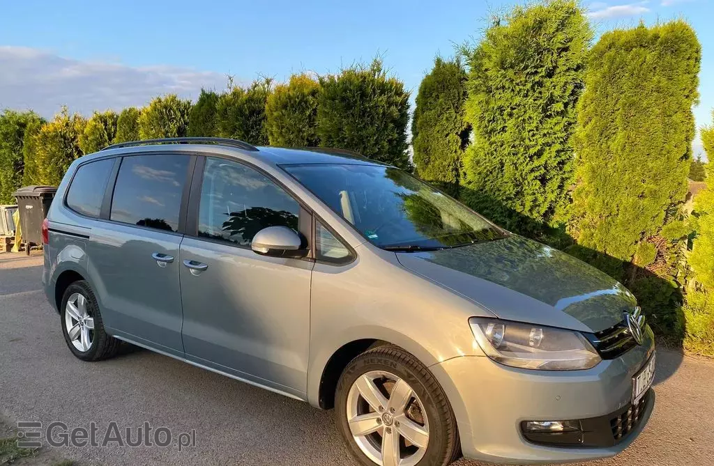 VOLKSWAGEN Sharan 