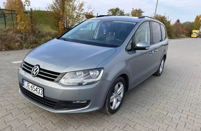 VOLKSWAGEN Sharan 