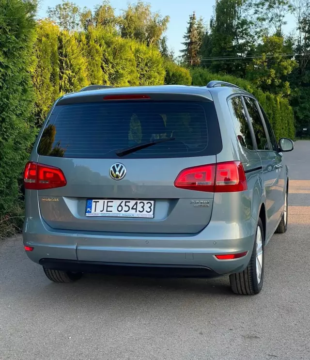VOLKSWAGEN Sharan 