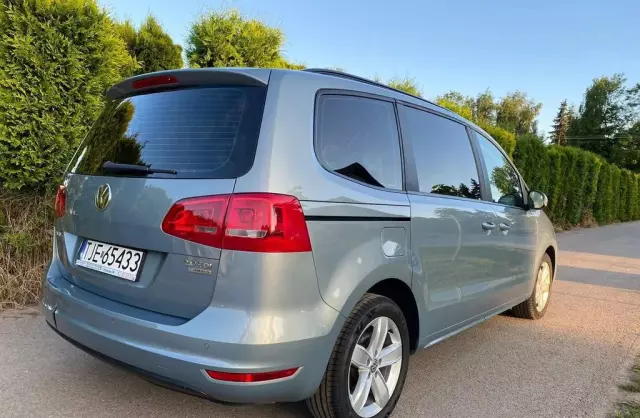 VOLKSWAGEN Sharan 