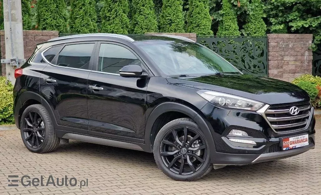 HYUNDAI Tucson 