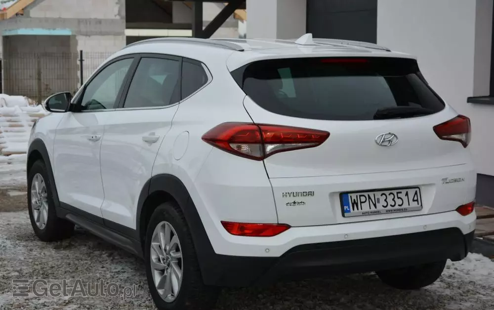 HYUNDAI Tucson Blue 1.7 CRDi 2WD Style