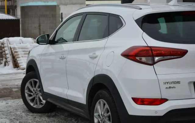 HYUNDAI Tucson Blue 1.7 CRDi 2WD Style