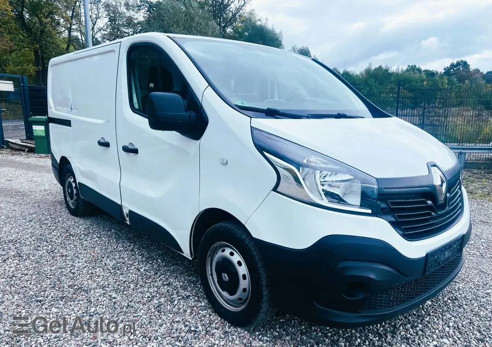 RENAULT Trafic 