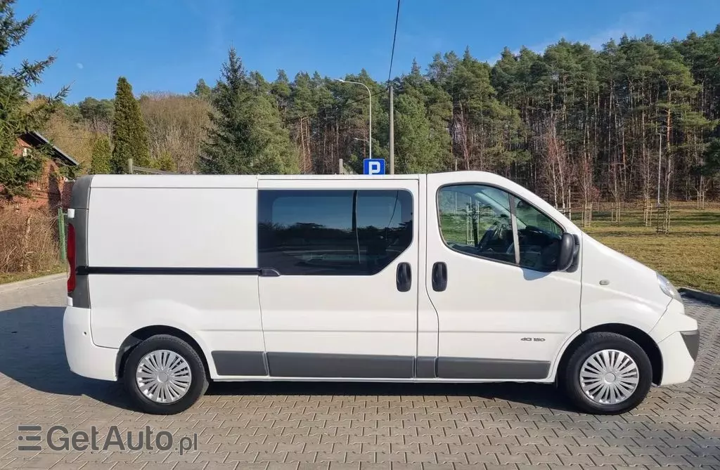 RENAULT Trafic 