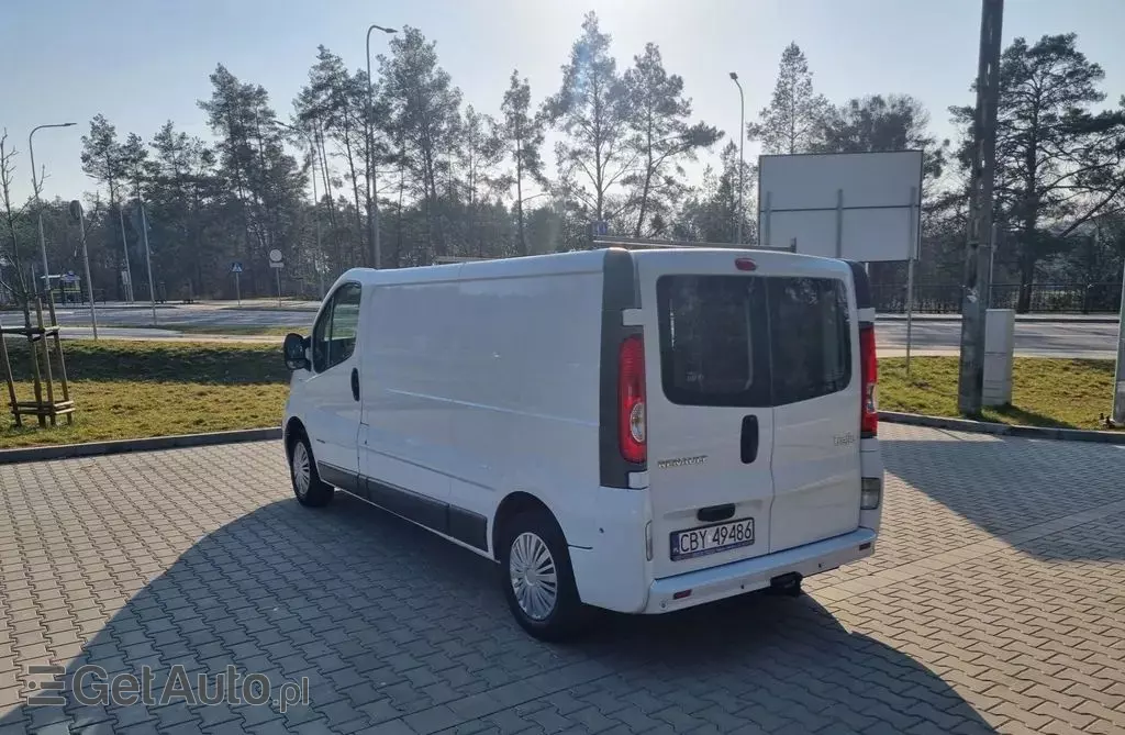RENAULT Trafic 