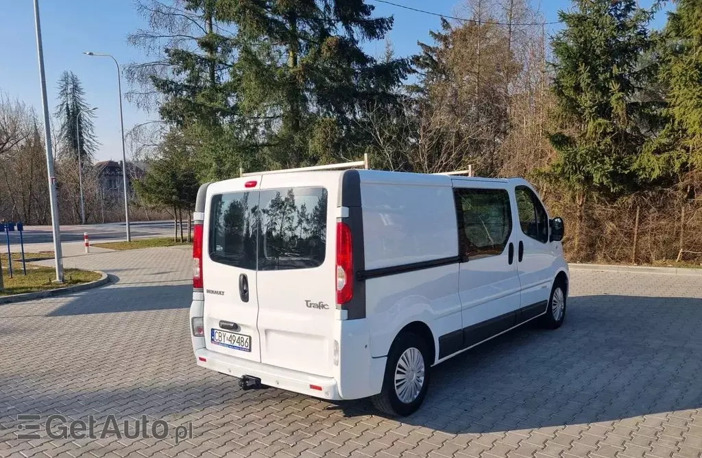 RENAULT Trafic 