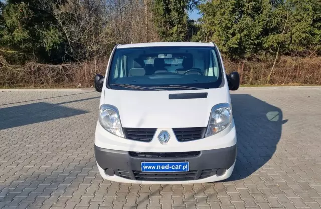 RENAULT Trafic 