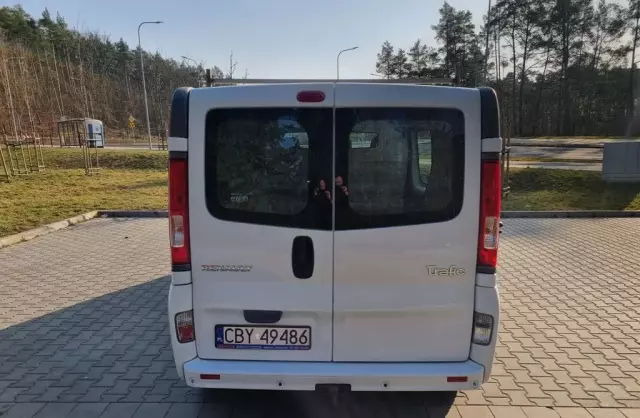 RENAULT Trafic 