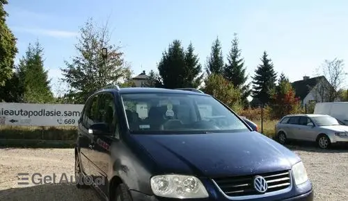 VOLKSWAGEN Touran 