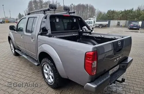NISSAN Navara 