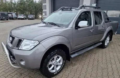 NISSAN Navara 
