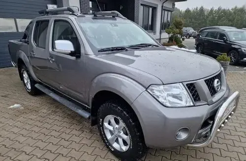 NISSAN Navara 