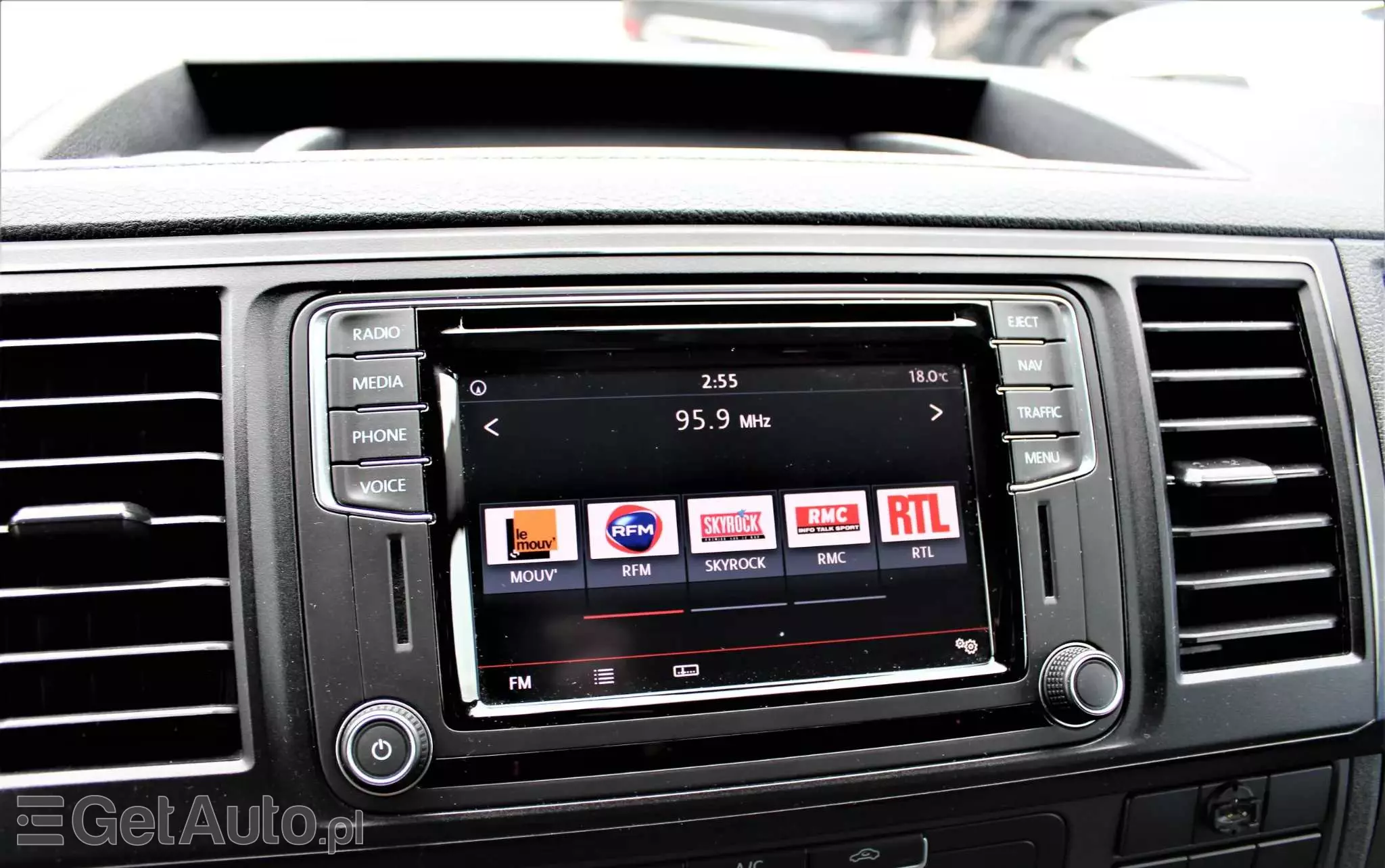 VOLKSWAGEN TRANSPORTER 