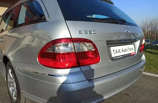 MERCEDES-BENZ Klasa E 