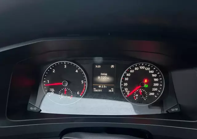 VOLKSWAGEN Caravelle 2.0 TDI L2 Highline DSG