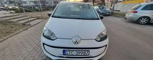 VOLKSWAGEN Up! 
