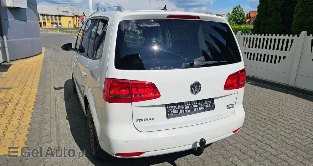 VOLKSWAGEN Touran 2.0 TDI DPF BlueMotion Technology Highline