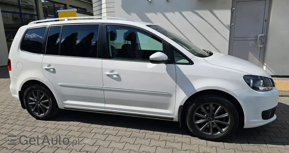 VOLKSWAGEN Touran 2.0 TDI DPF BlueMotion Technology Highline