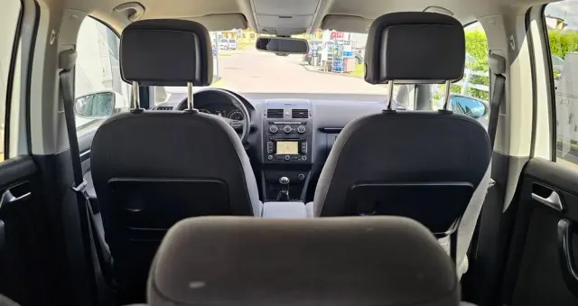 VOLKSWAGEN Touran 2.0 TDI DPF BlueMotion Technology Highline