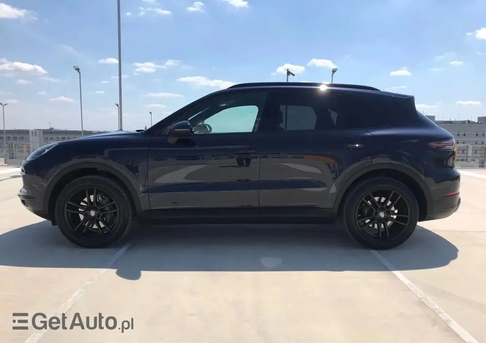 PORSCHE Cayenne Platinum Edition
