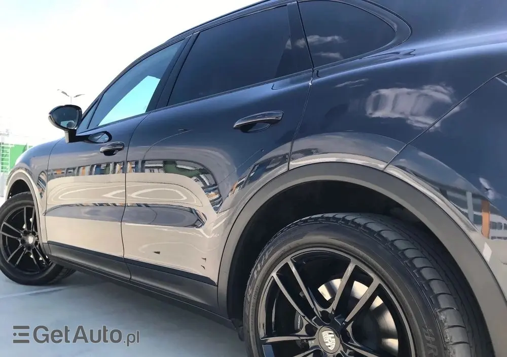 PORSCHE Cayenne Platinum Edition