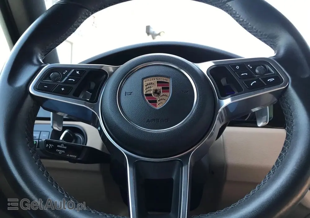 PORSCHE Cayenne Platinum Edition