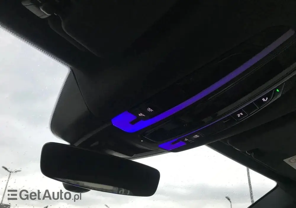 PORSCHE Cayenne Platinum Edition