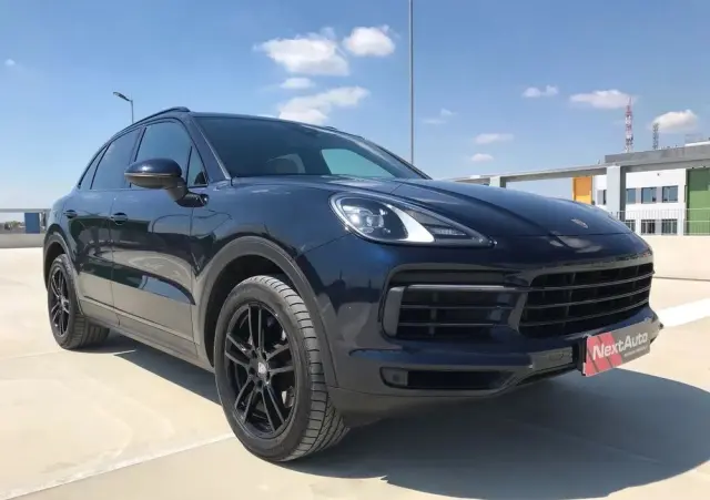 PORSCHE Cayenne Platinum Edition