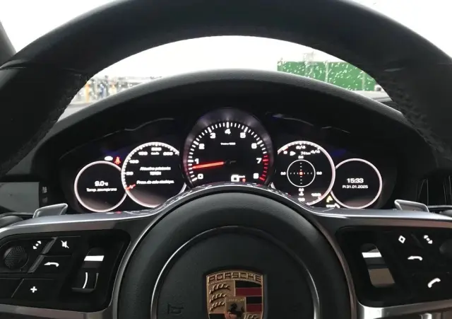 PORSCHE Cayenne Platinum Edition