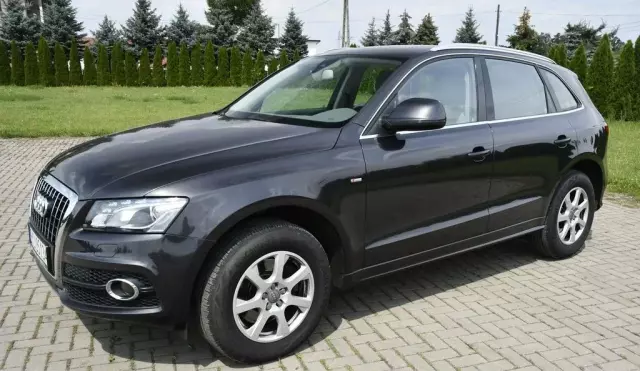 AUDI Q5 