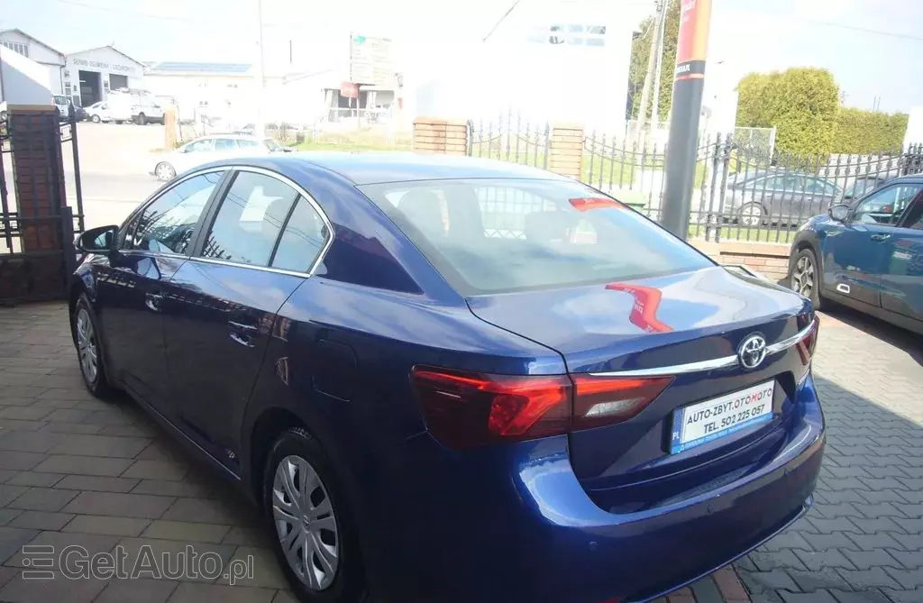 TOYOTA Avensis 