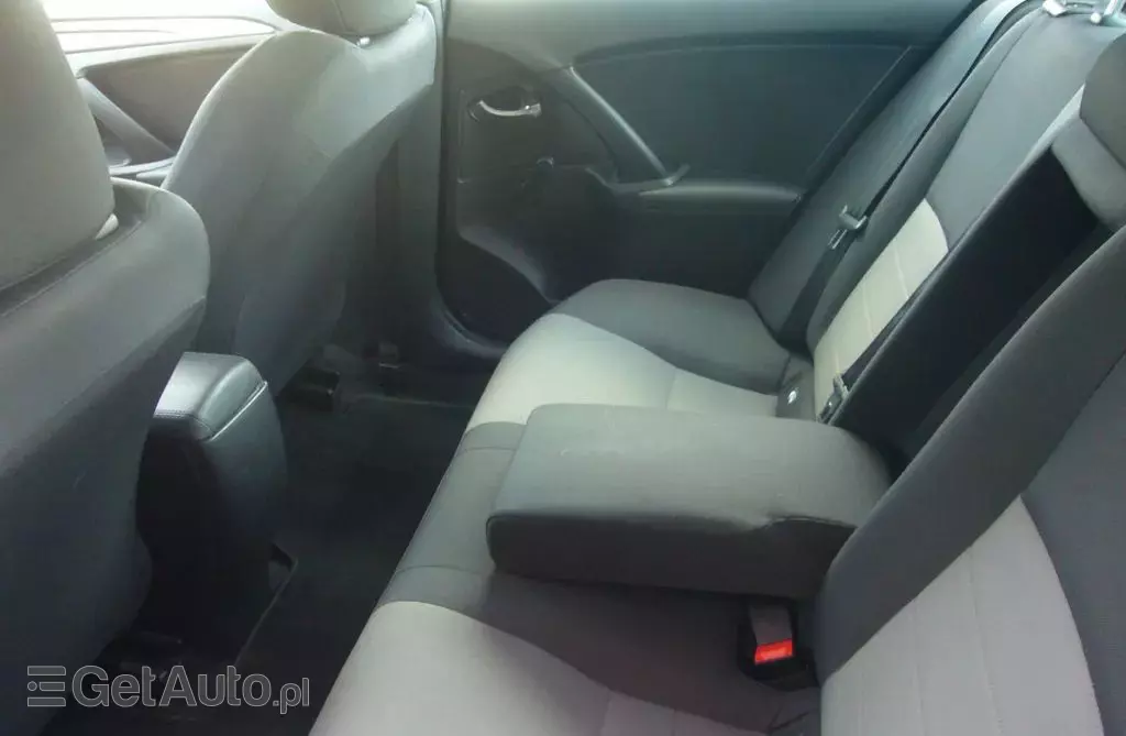 TOYOTA Avensis 