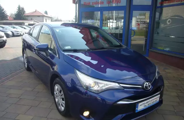 TOYOTA Avensis 