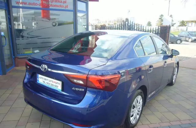 TOYOTA Avensis 