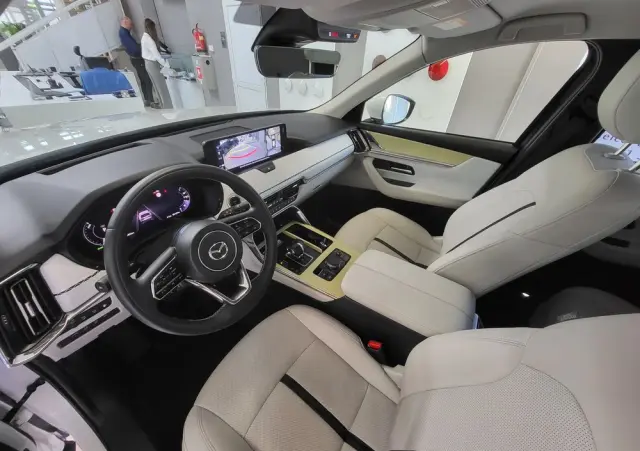 MAZDA CX-60 2.5 PHEV Takumi AWD