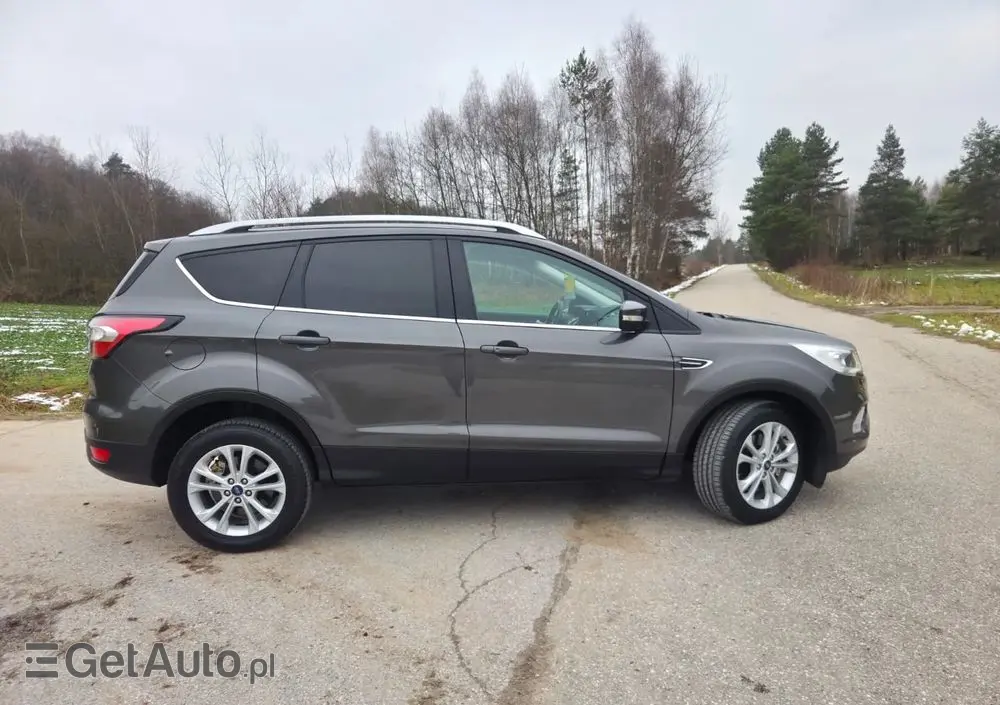 FORD Kuga 1.5 TDCi 2x4 Cool & Connect