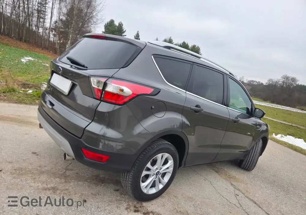 FORD Kuga 1.5 TDCi 2x4 Cool & Connect