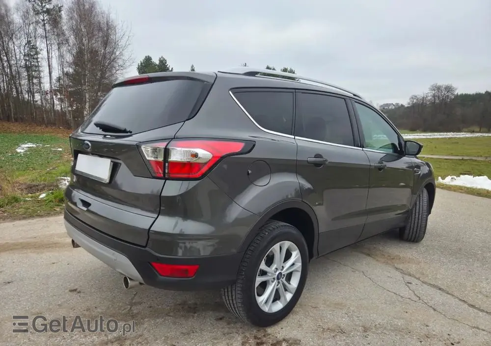 FORD Kuga 1.5 TDCi 2x4 Cool & Connect