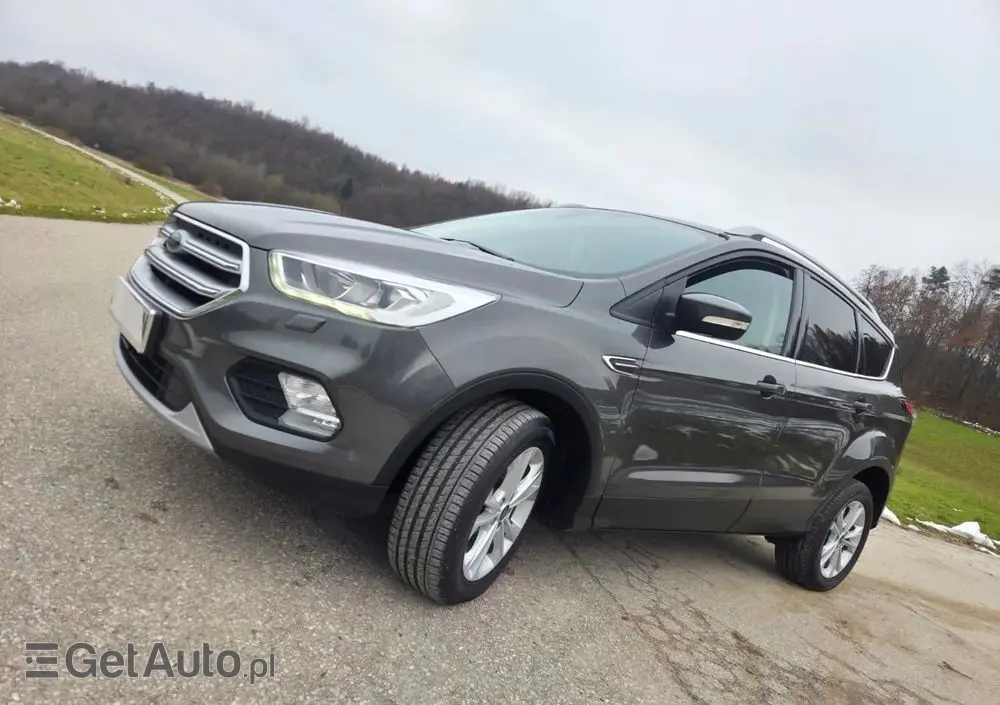 FORD Kuga 1.5 TDCi 2x4 Cool & Connect